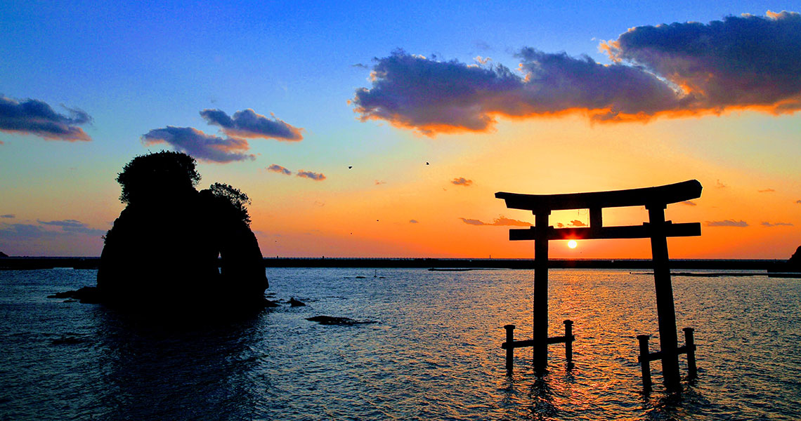 元島神社の海中鳥居