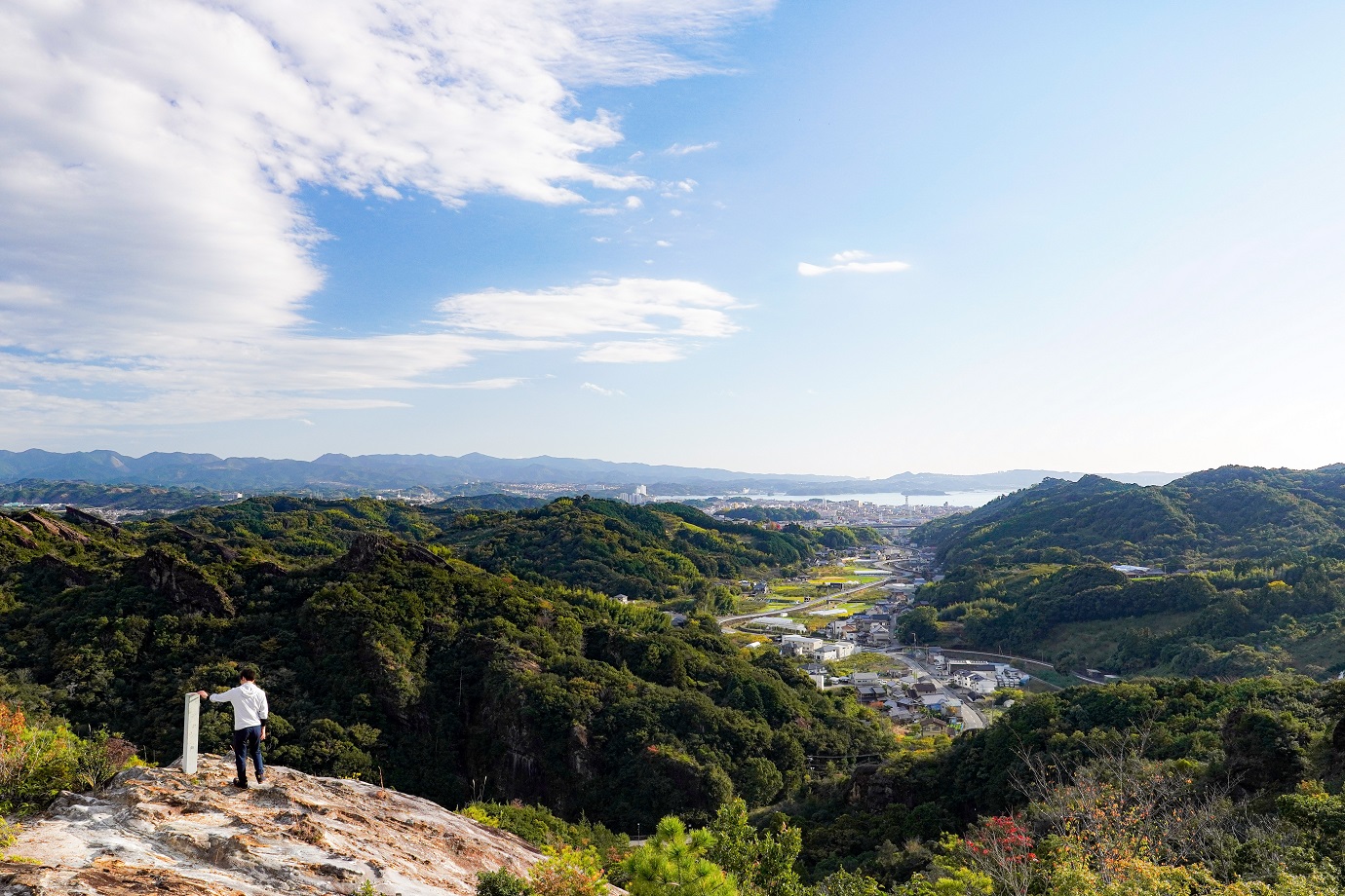 ひき岩群